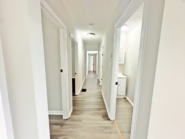 Foto del edificio - 3161 Brownlee Ave