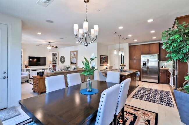 Building Photo - 33 Angra Way