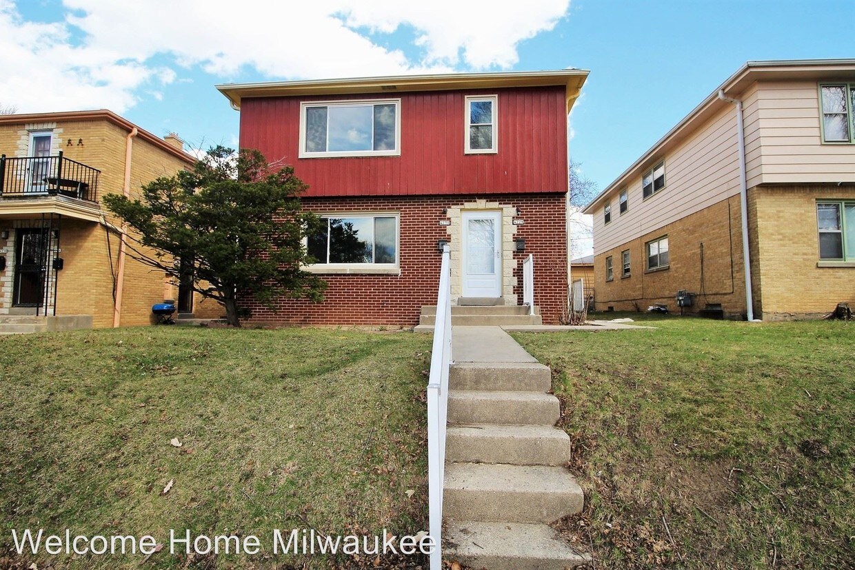 Primary Photo - 4228 N 68th St