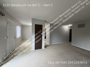 Building Photo - 6125 Briarcliff Ln