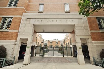 Building Photo - 1440 N Wells St