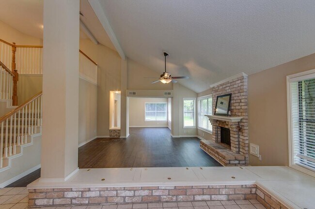 Foto del edificio - 11310 Chiselhurst Way Ct