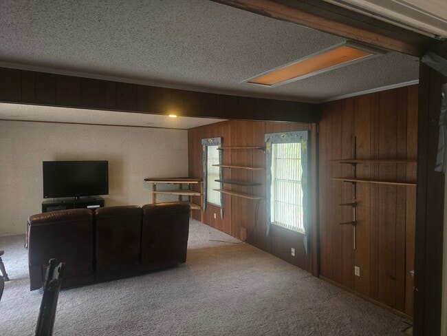 Building Photo - 3251 W Woodlawn Ave