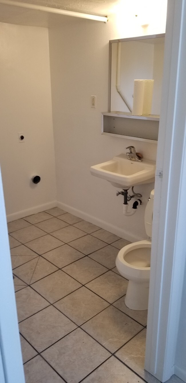 205 W 8480 S Midvale UT 84047 Townhouse For Rent In Midvale UT 