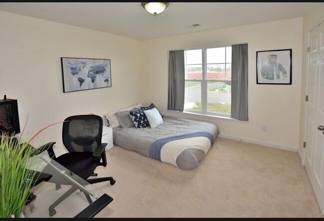 Foto del edificio - 24640 Jackalope Terrace