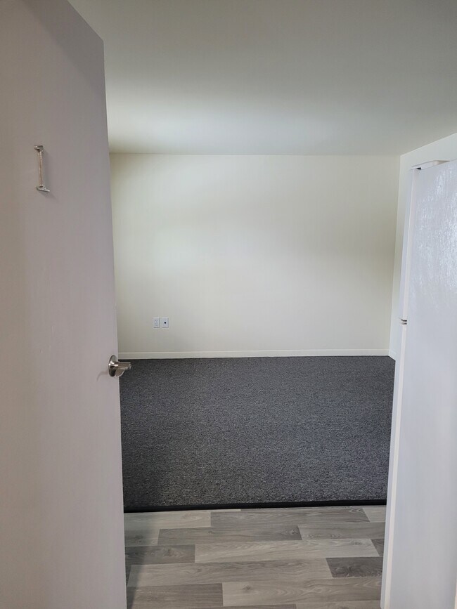 Imagen de la entrada de la unidad 2 - 7 Callahan Dr