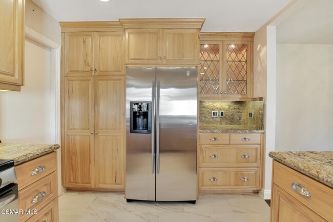 Building Photo - 2995 Dogwood Cir