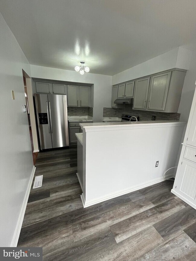 918 Lake Overlook Dr, Bowie, MD 20721 Townhome Rentals in Bowie MD