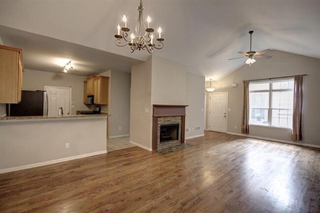 Foto del edificio - 3412 Double Eagle Dr SW