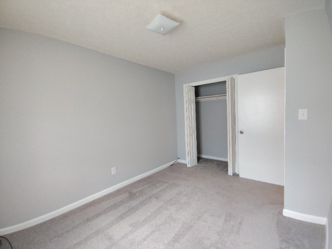 Building Photo - 74 Ferguson Dr