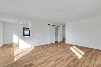 Building Photo - 18442 Patterson Ln