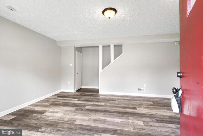 Foto del edificio - 8114 Allendale Dr