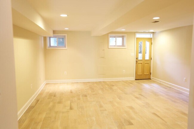 Foto del edificio - 726 Quincy St NW