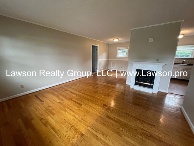Building Photo - Nice, Three Bedroom Brick Ranch in City of...