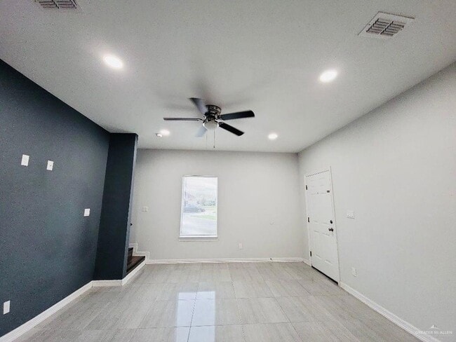 Building Photo - 2101 Taxco Ct