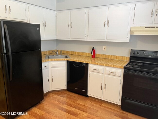 Building Photo - 1508 Silver Ct