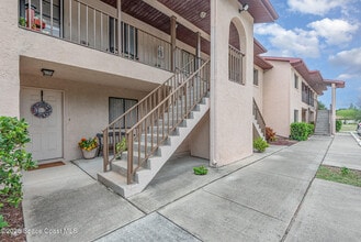 Building Photo - 307 La Paloma Ln