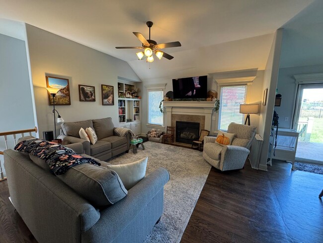 Building Photo - 1380 Stonecreek Dr