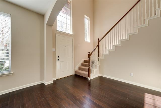 Foto del edificio - 401 Preston Oaks Dr