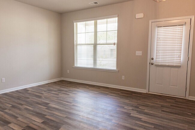 Foto del edificio - Magnificent 4 Bed 2.5 Bath home in Griffin!