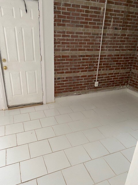 Building Photo - 30 Noxon St