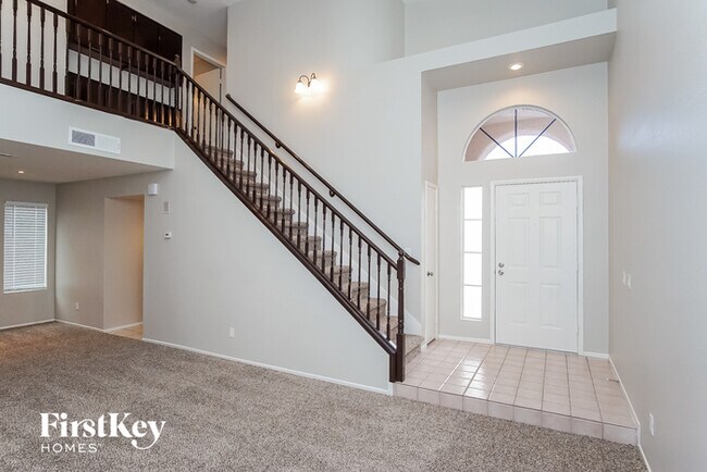 Foto del edificio - 6964 Jasmine Creek Way