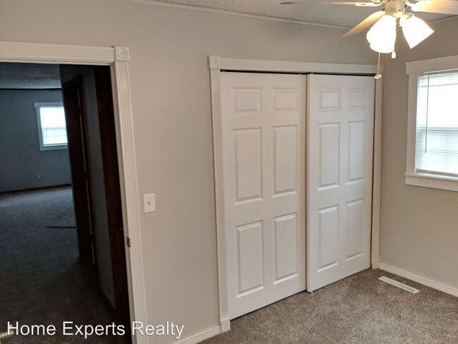 Building Photo - 2 br, 1 bath House - 634 Eastmoor Dr.