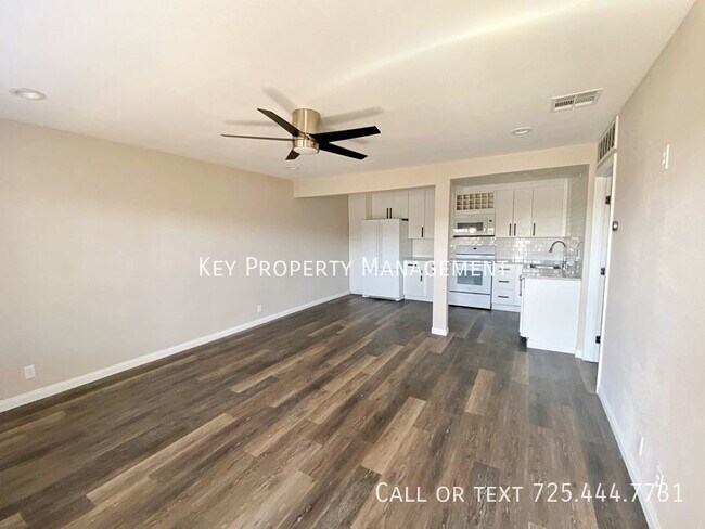 Building Photo - Remodeled 1 bed 1 bath condo near LV strip