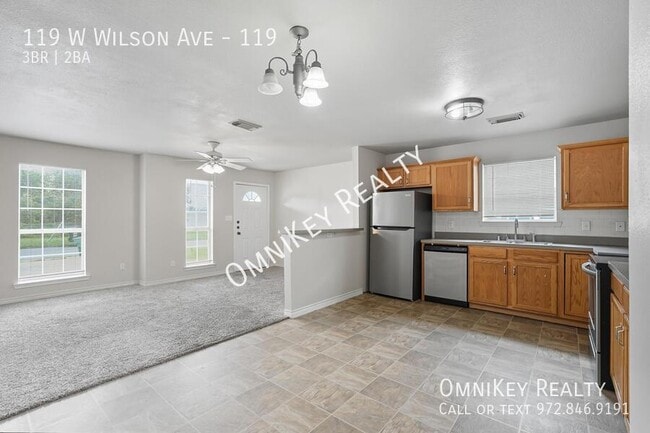 Building Photo - 119 W Wilson Ave