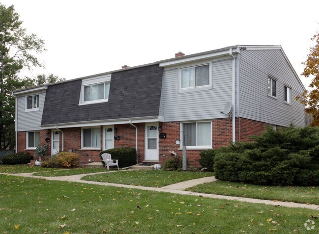 Foto principal - Glen Ellyn Court