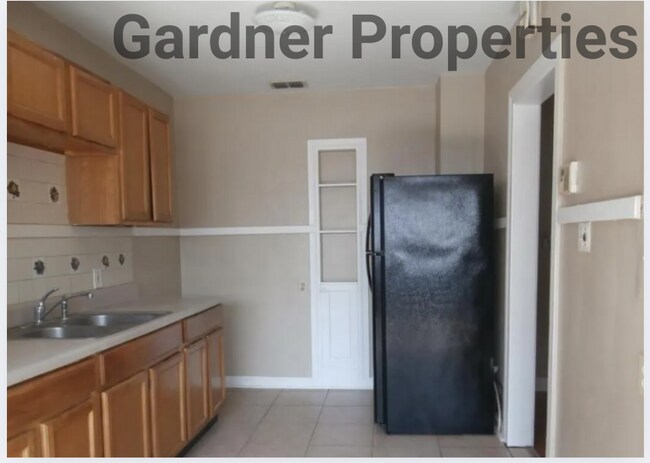 Building Photo - 362 E 46th St