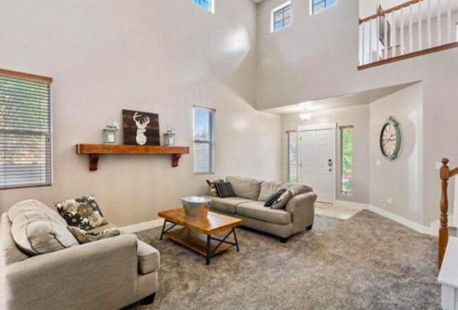 Building Photo - BEAUTIFUL HOME IN DESIRABLE SPRING CREEK R...