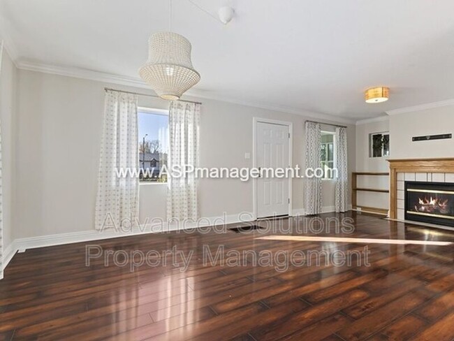 Building Photo - 2323 S 700 E