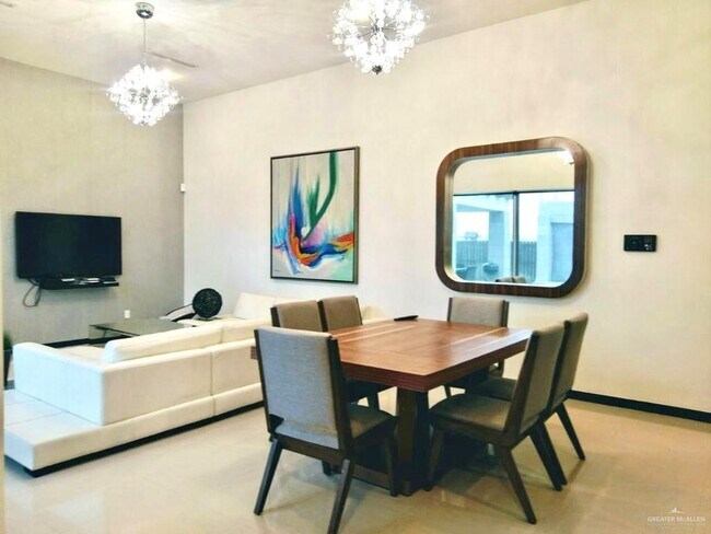 Foto del edificio - 205 N Mockingbird Ave