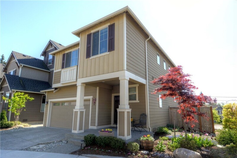 Foto principal - 729 207th St SW
