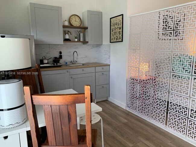 Foto del edificio - 1100 SW 126th Pl