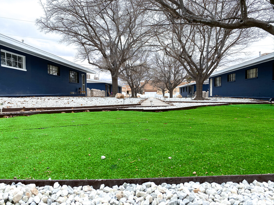 Primary Photo - Treehouse Terrace Apartments