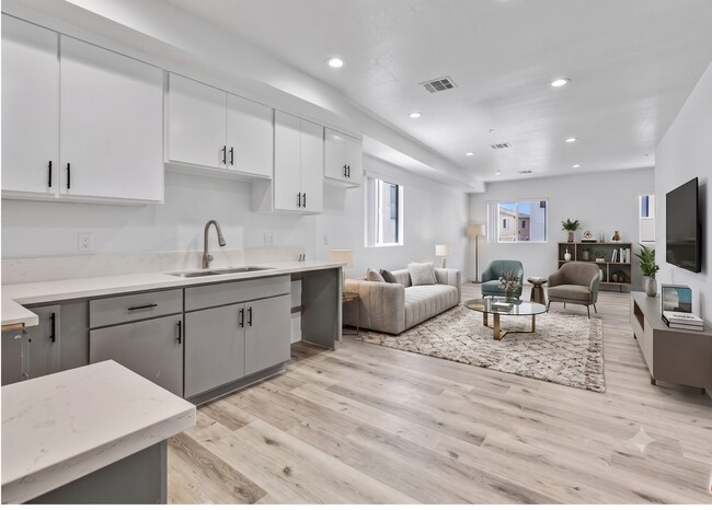 Foto del edificio - 4647 W 18th St