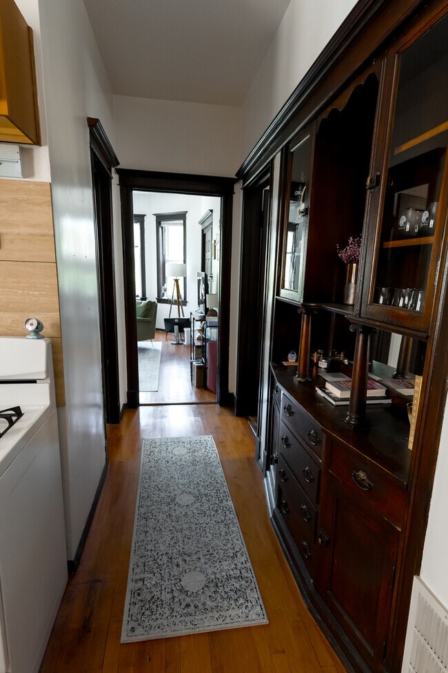 Foto del edificio - 2219 W Rice St