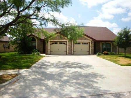 Building Photo - 217 Hilltop Dr