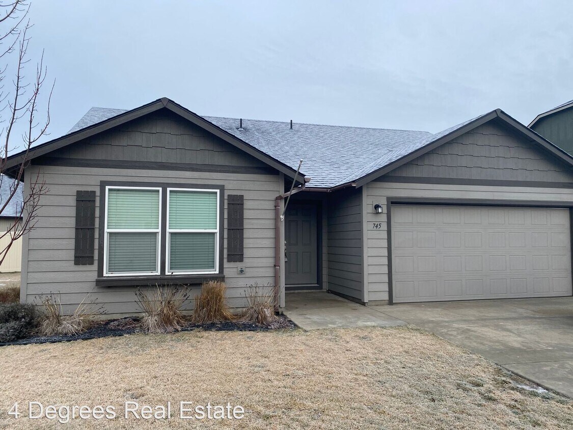 3 br, 2 bath House 745 Osprey Dr. House Rental in Cheney, WA