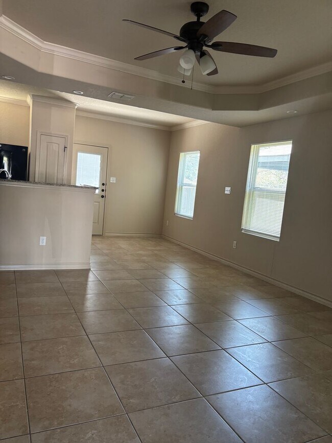 Foto del edificio - Lake View Drive