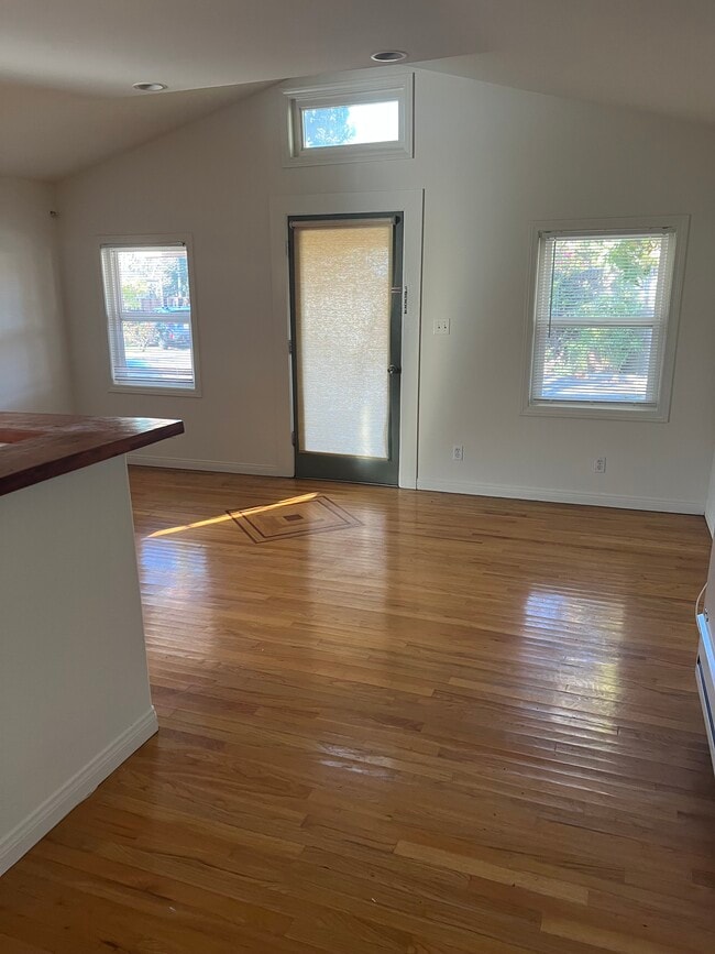 Building Photo - 1026 Glendon Ct