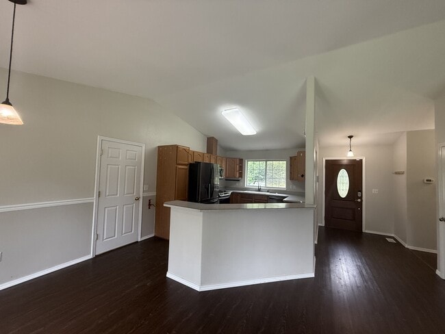 Building Photo - 4470 E Birchwood Dr
