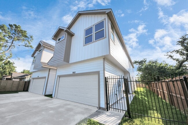 Foto del edificio - 9021 Spaulding St