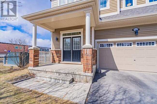 Building Photo - 572 Dundonald Dr
