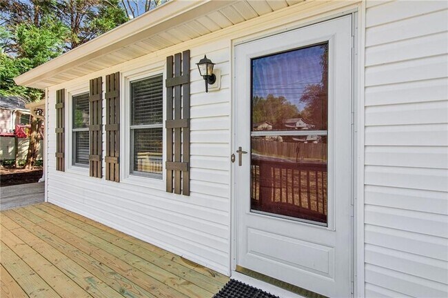 Building Photo - 2453 Falcon Ct