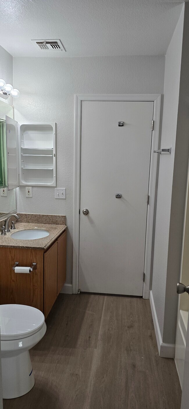 Foto del edificio - 11602 W Charter Oak Rd