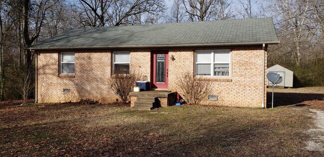 Building Photo - 613 Cherokee Dr