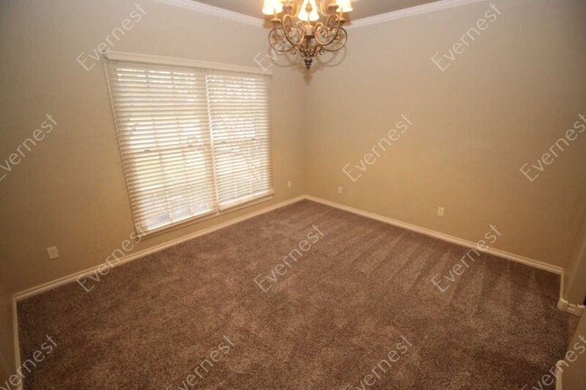Building Photo - 8432 Spring Creek Ct